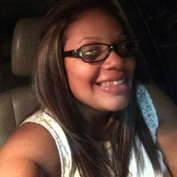 Meet your Posher, Carmen - Picture 1 of 1